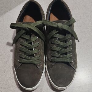 Frye Green Sneakers with White Sole and Lace-Up Design